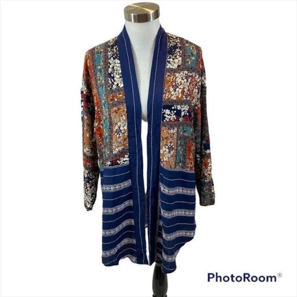 New with Tags En Crème Long Sleeved Mixed Print Short Kimono Size XS/S - Picture 2 of 12